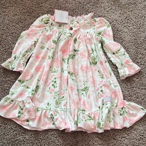 Sweet Honey 12 months robe NWT